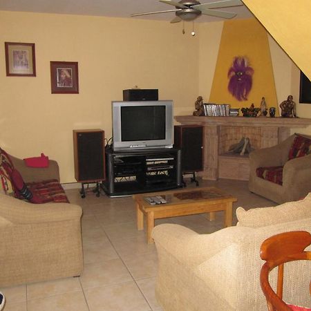 La Puerta Violeta Guesthouse & Spa San Juan Cosalá Екстериор снимка