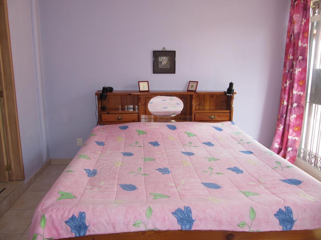La Puerta Violeta Guesthouse & Spa San Juan Cosalá Стая снимка