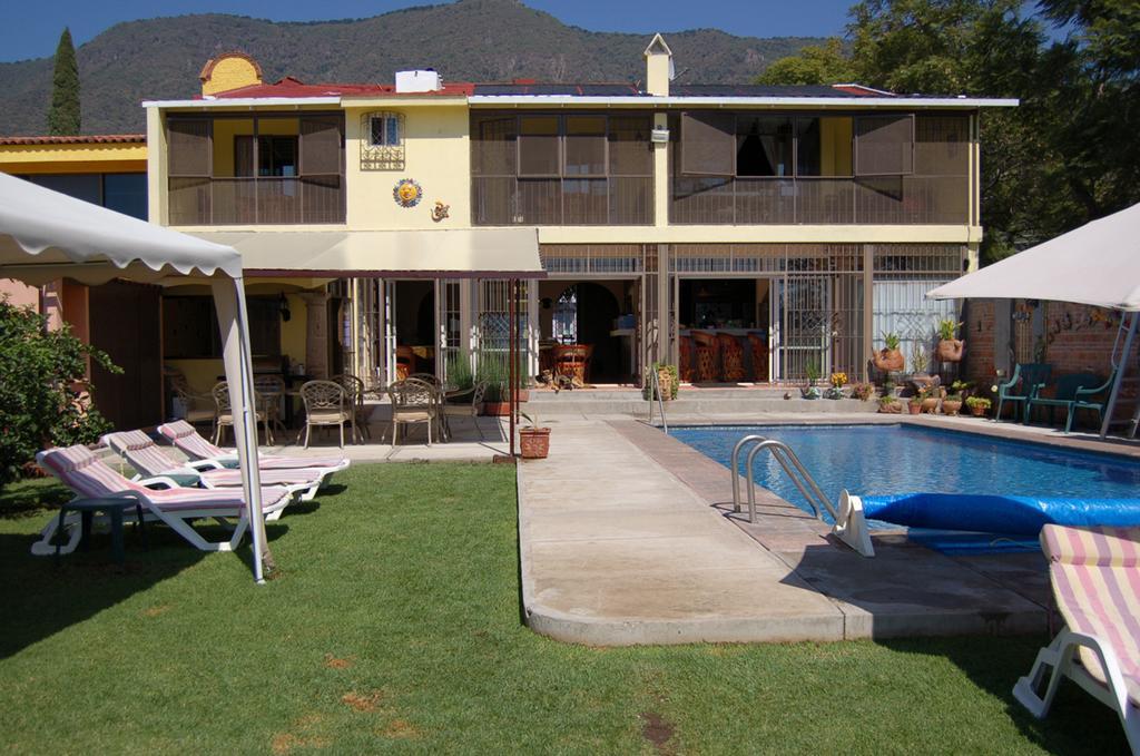 La Puerta Violeta Guesthouse & Spa San Juan Cosalá Екстериор снимка