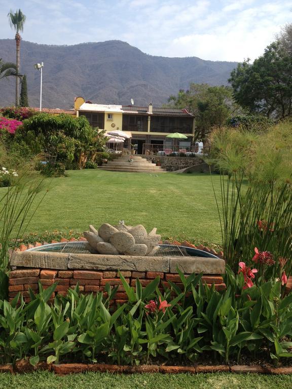 La Puerta Violeta Guesthouse & Spa San Juan Cosalá Екстериор снимка