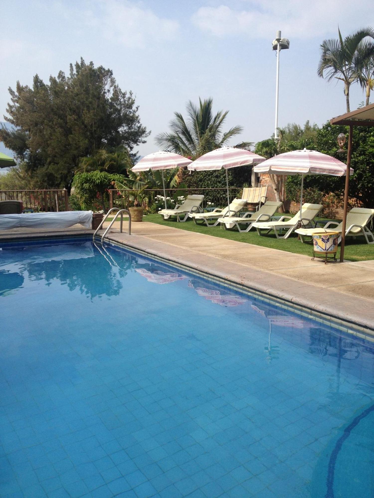 La Puerta Violeta Guesthouse & Spa San Juan Cosalá Екстериор снимка