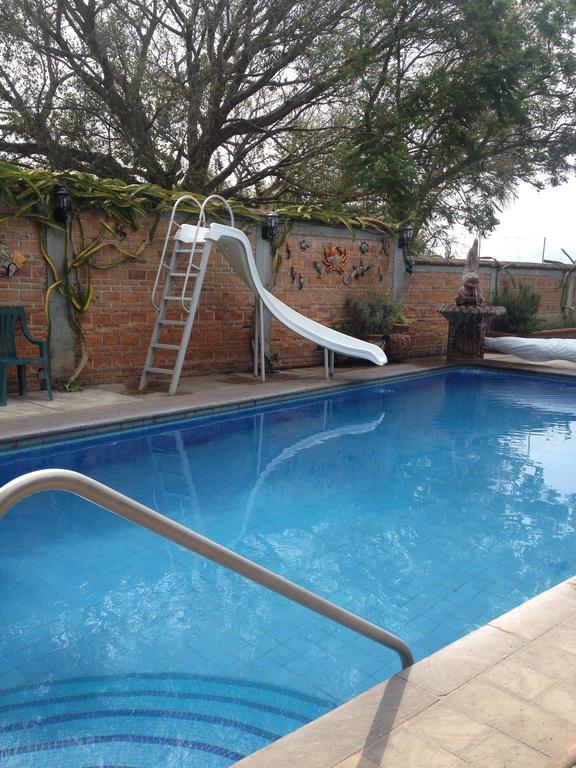 La Puerta Violeta Guesthouse & Spa San Juan Cosalá Екстериор снимка
