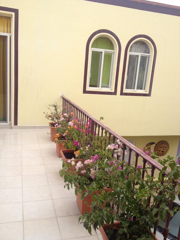 La Puerta Violeta Guesthouse & Spa San Juan Cosalá Екстериор снимка