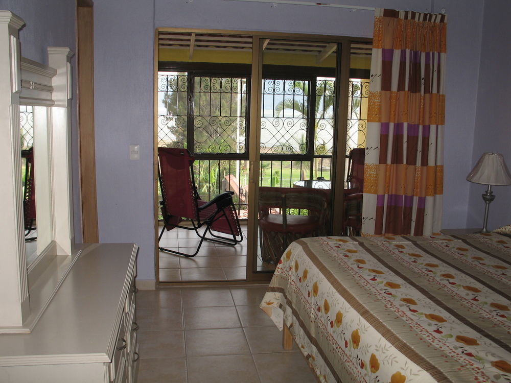 La Puerta Violeta Guesthouse & Spa San Juan Cosalá Екстериор снимка