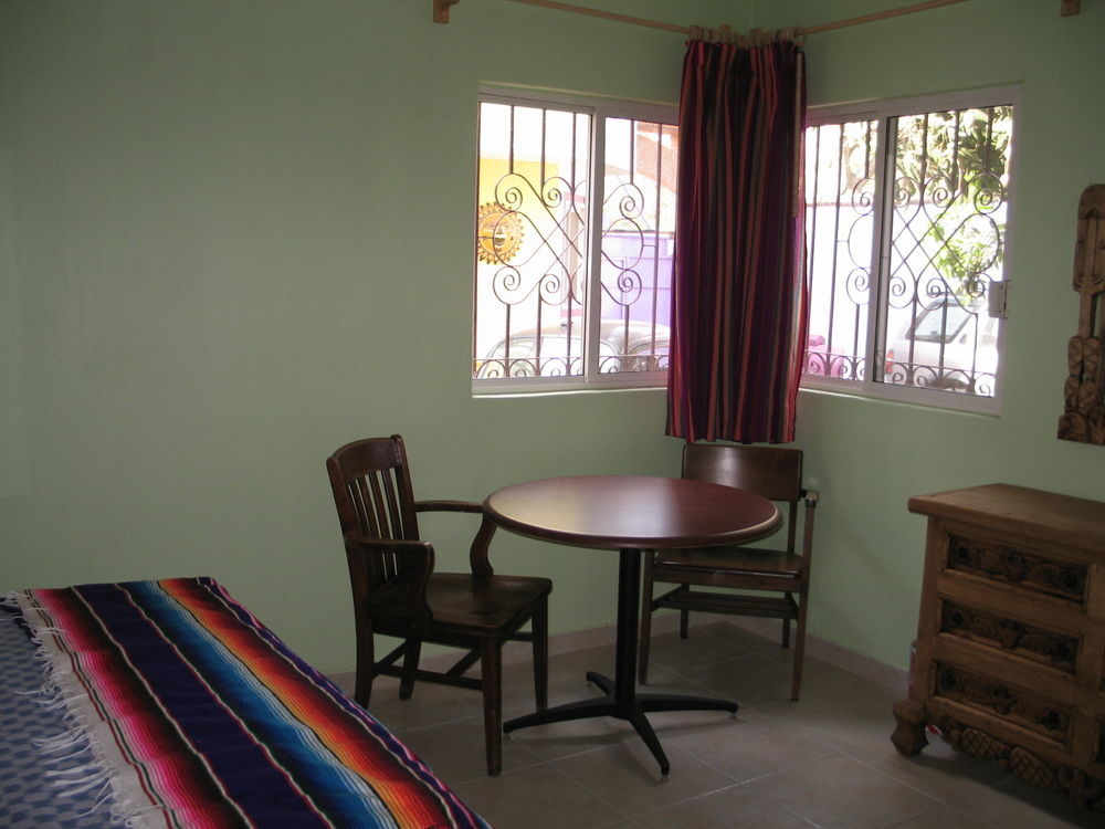 La Puerta Violeta Guesthouse & Spa San Juan Cosalá Екстериор снимка